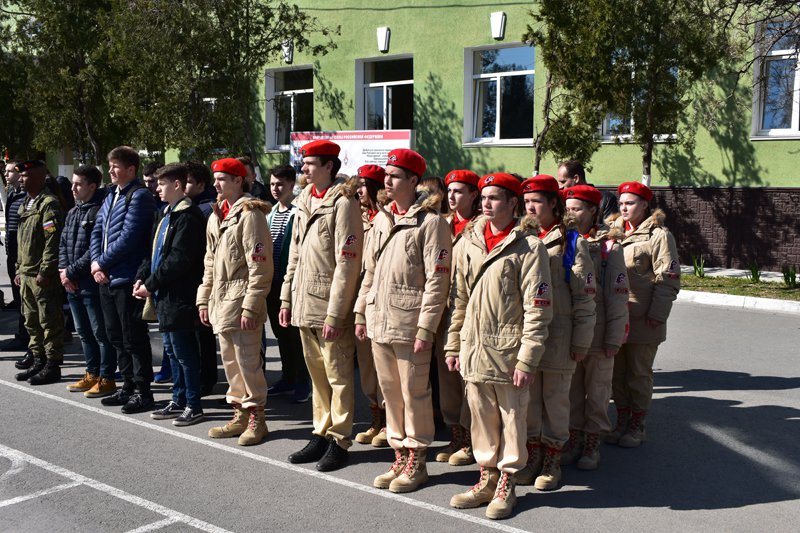 Строй севастополь. Воинская часть 13140 Севастополь. 810 Бригада морской пехоты Севастополь казарми. 810 Воинская часть Севастополь. ВЧ 13140 командир.