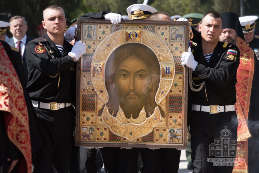 Молебен в храме Вооруженных с л