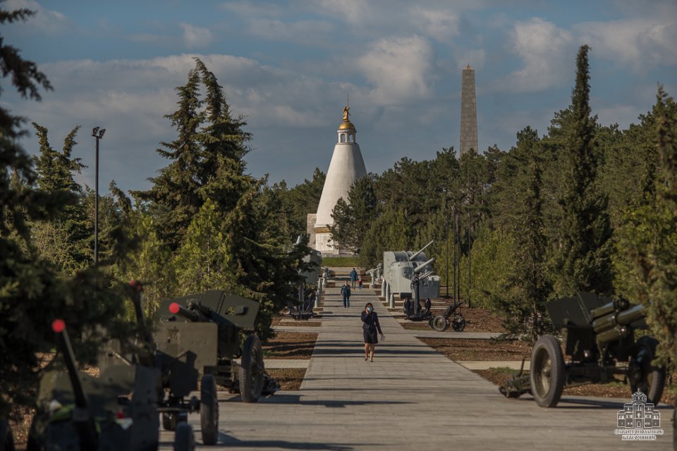 Памятник на сапун горе фото