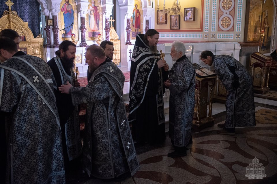 Прощеное воскресенье в храме