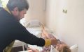 Священник навестил больных в отделении эндокринологии Первой городской больницы